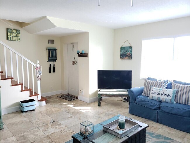 Photo - 339 Virginia St