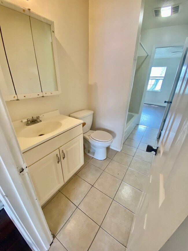 Upstairs Full Bathroom - 728 Hinyub Ave