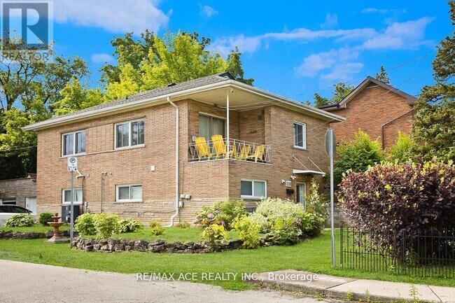 Photo - 205 Emerson St