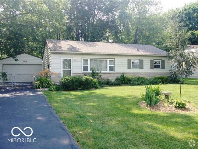 Building Photo - 818 E Auman Dr Rental
