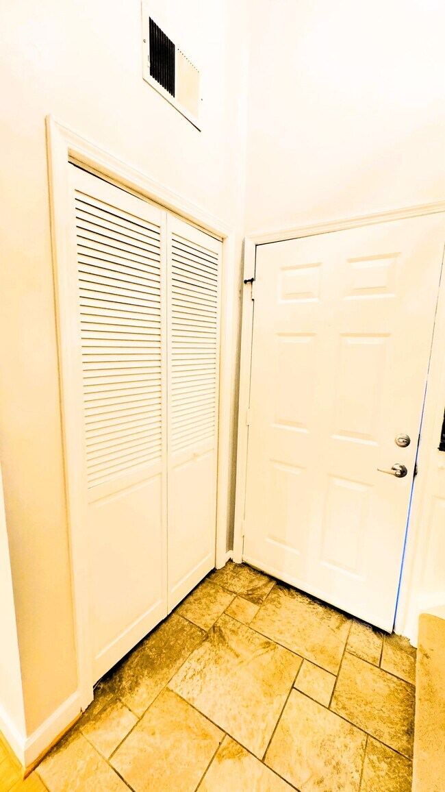 Photo - 69 Renaissance Ln