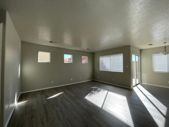 Photo - 10716 Habanero Way SE