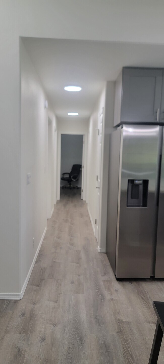 Photo - 16-2063-2063 Azure Rd