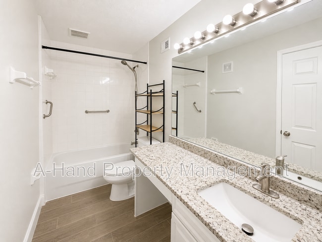 Building Photo - 1334 Washington Palm Loop Unit B