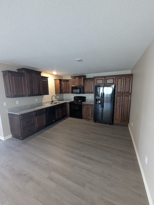 8892 W Meadow Park