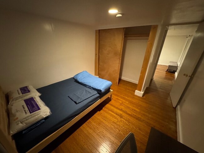 Photo - 28 Compton St Unit 1