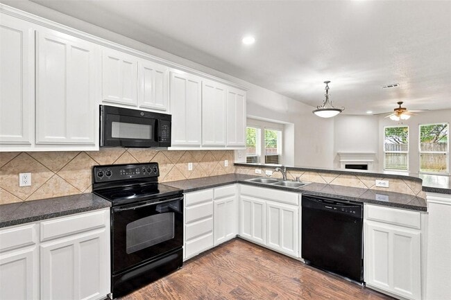 Photo - 1908 Hopkins Dr
