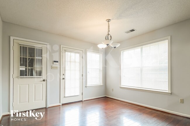 Photo - 588 N Ericson Dr