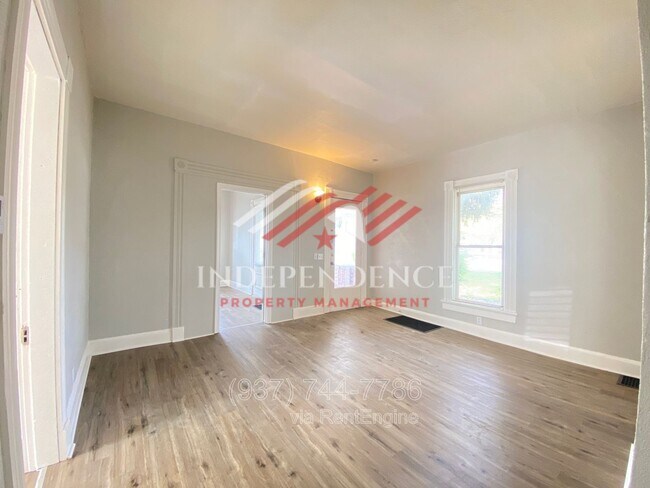 Photo - 323 Harrison St Unit Lower