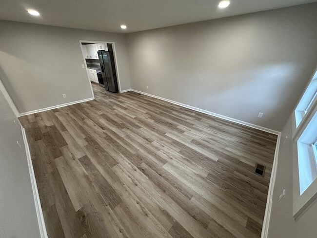 Photo - 116 N Tarver Ave Unidad A