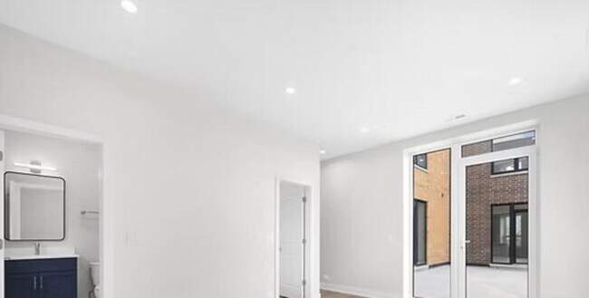 Photo - 2 bedroom in CHICAGO IL 60630 Unit 305