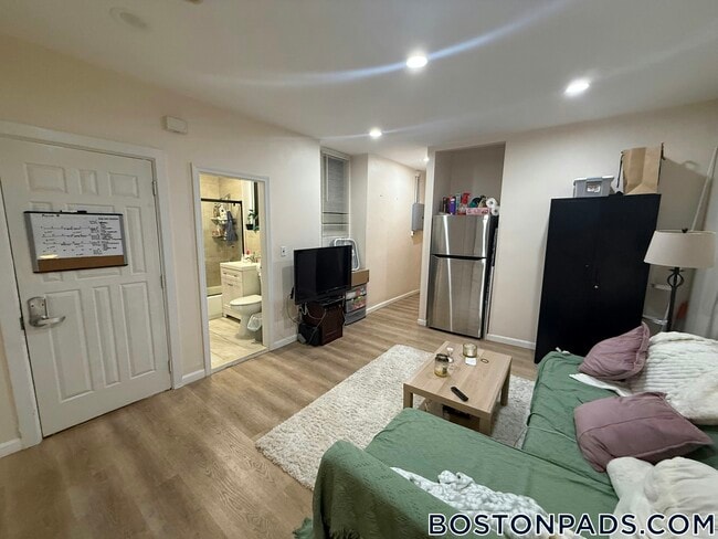 Photo - 871 Harrison Ave Unit 3