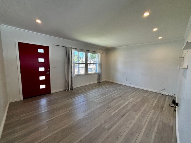 Photo - Beautiful 3 Bedroom Home Located in West Hills