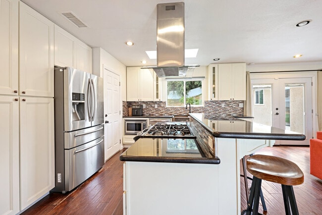 Photo - 4741 Allied Rd