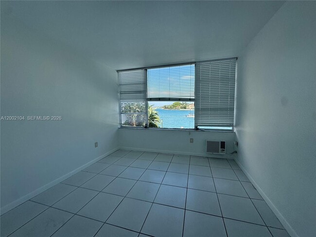 Photo - 10281 E Bay Harbor Dr Unit C3