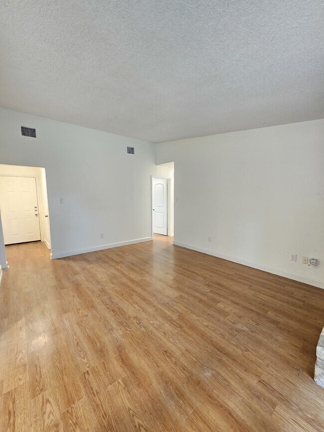 Photo - Charming 4-Bedroom Retreat with Cozy Fireplace in Vibrant Austin Neighborhood!