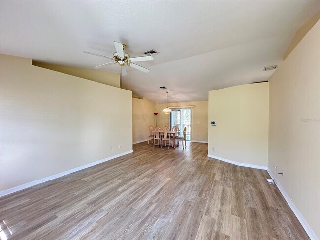 Photo - 5261 SE 15th Ave