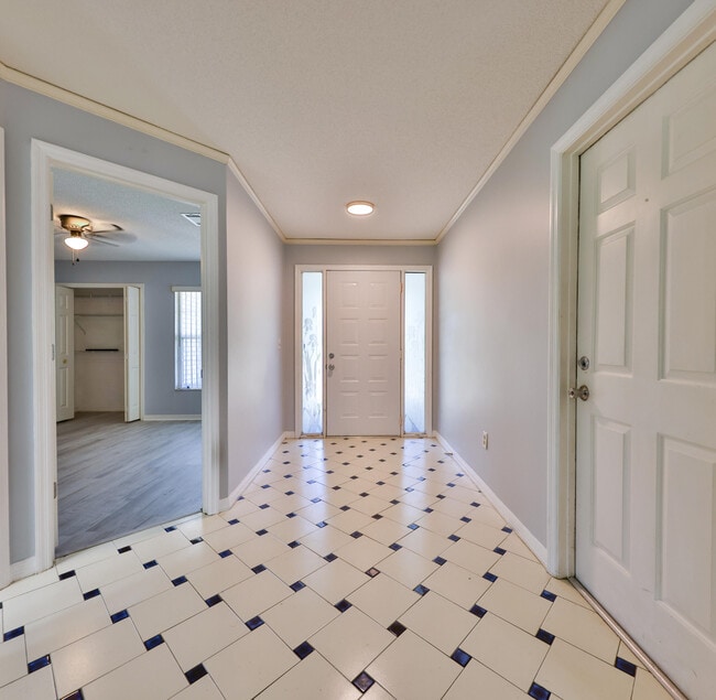 Photo - 3901 Loquat Rd