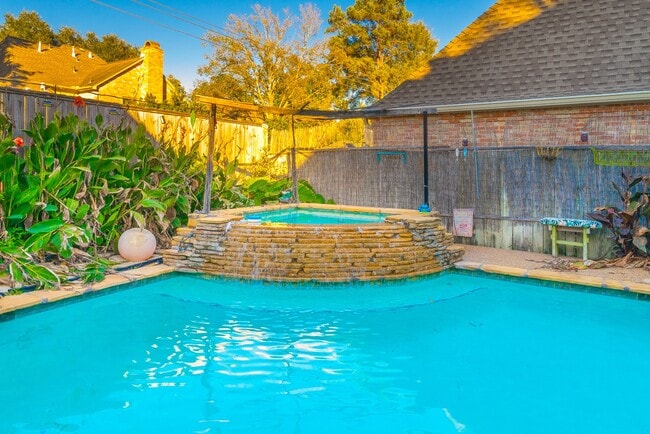 Photo - 15738 Fleetwood Oaks Dr