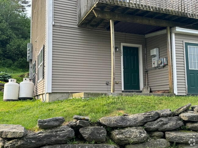 Building Photo - 235 Upper Pleasant Valley Rd Unit 235 UPV 102 Rental