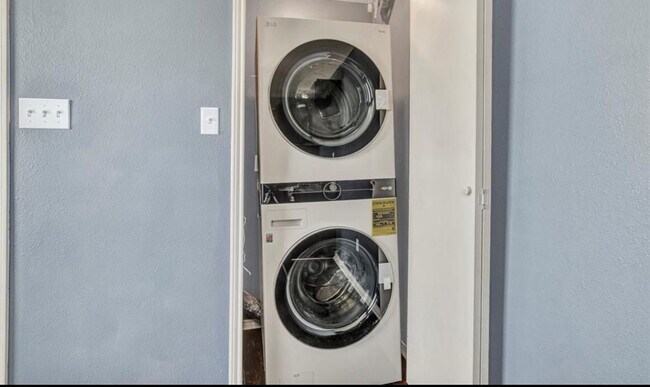 Photo - 112 North St