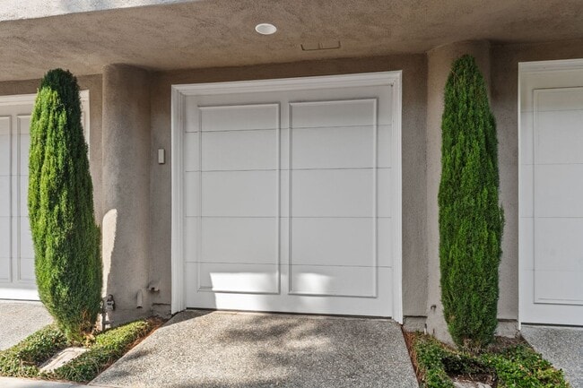 Photo - 66 Baycrest Ct