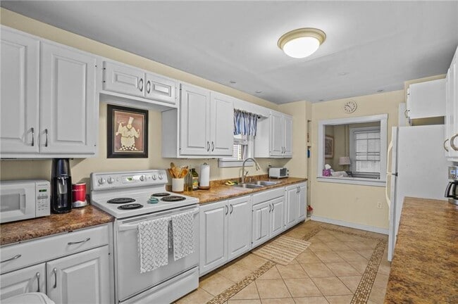 Photo - 12 Hammond St Apartment
