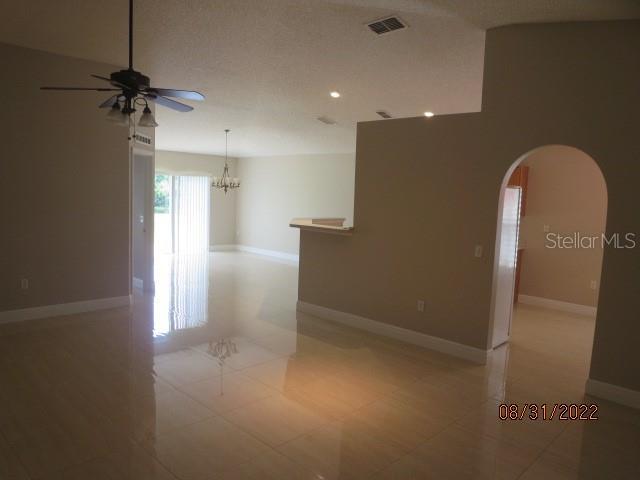 Photo - 190 Lake Shepard Dr