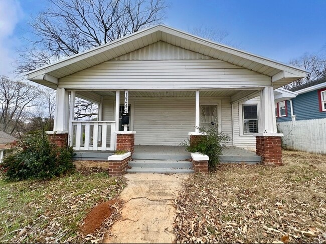 Building Photo - 1249 Waverly St