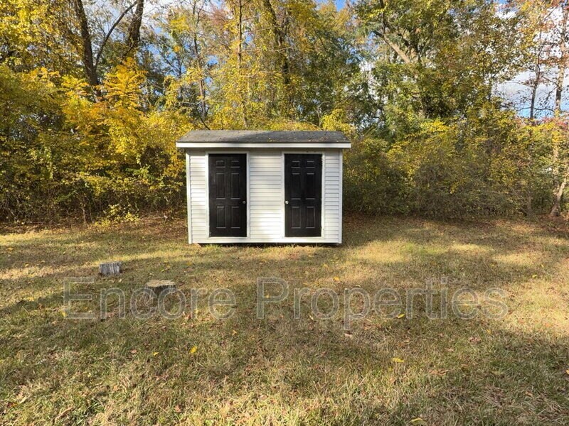 Photo - 310 Depot St