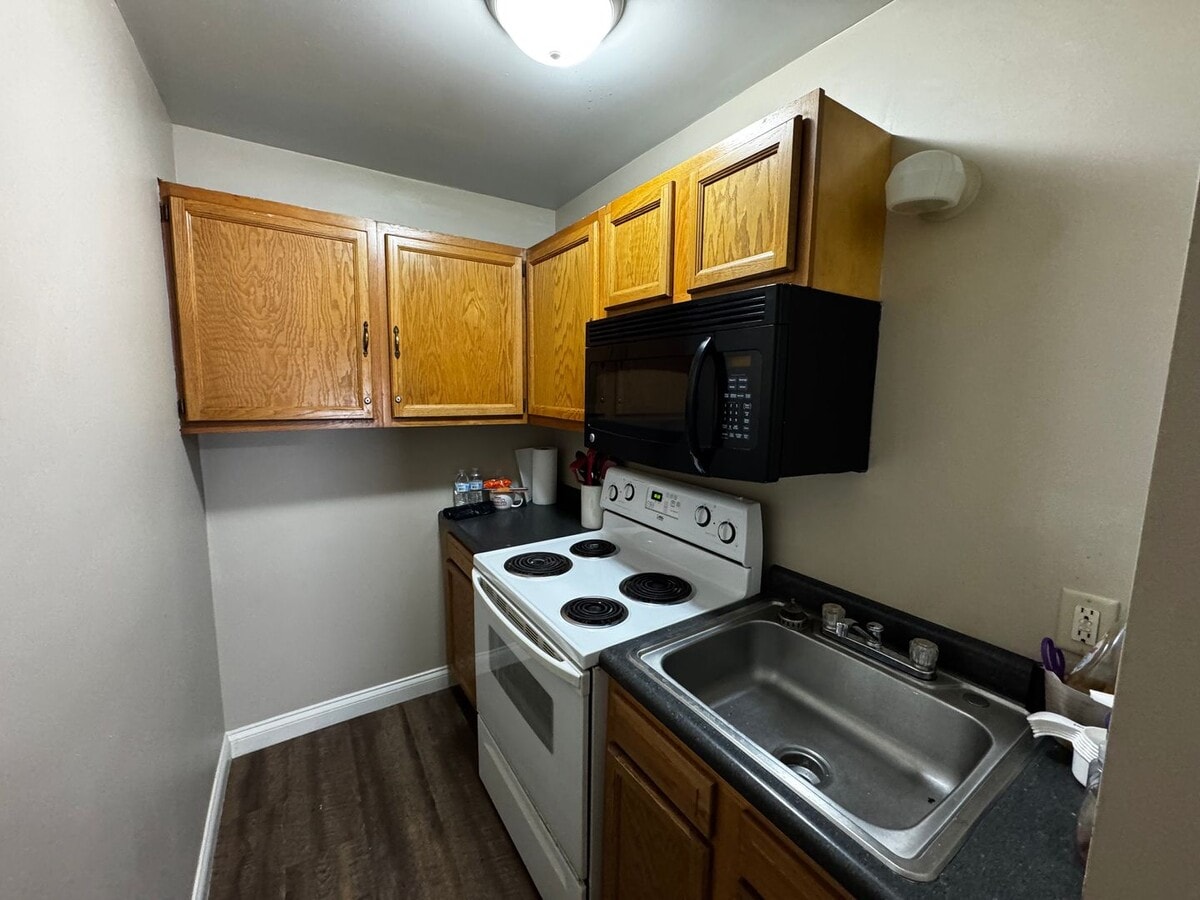 Photo - 2216 S Calhoun St Unit Apt 3