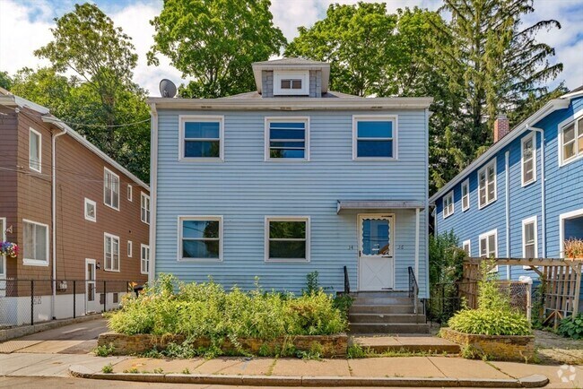 Building Photo - 36 Thingvalla Ave Unit 36 Rental
