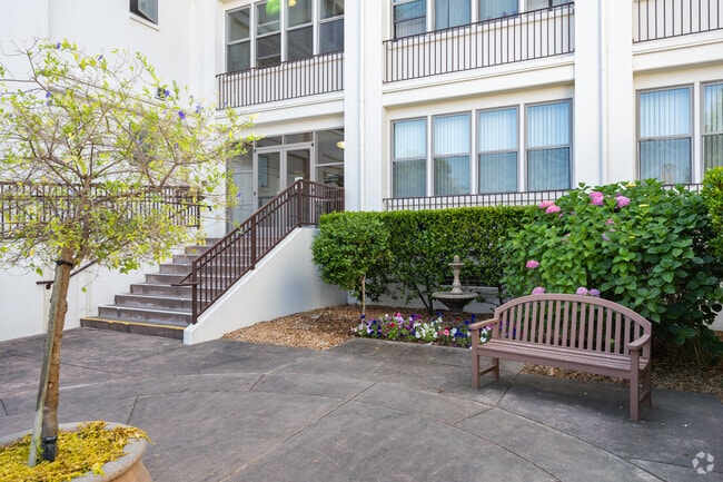 Building 410 - Courtyard