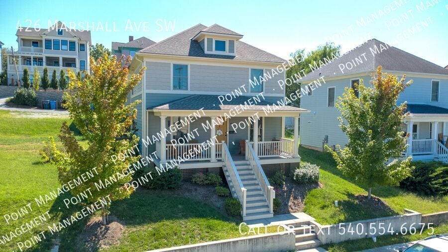 Photo - 426 Marshall Ave SW