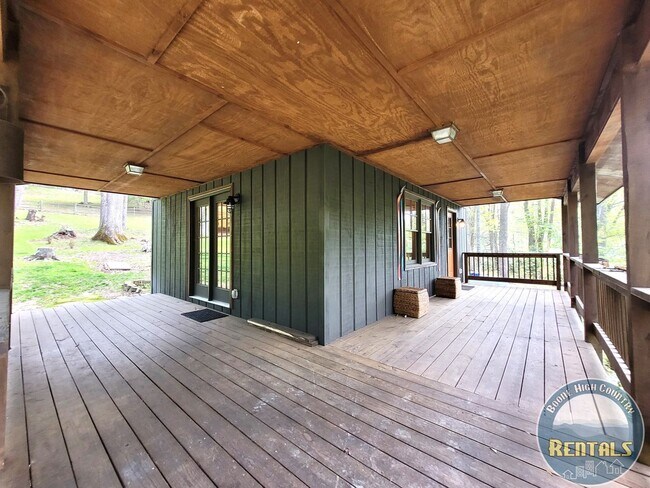 Photo - Beautiful 1 Bedroom Home with a Loft