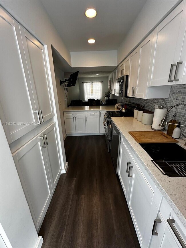 Photo - 3971 Coral Springs Dr