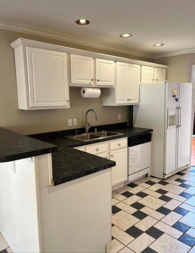 184 Prewitt Dr