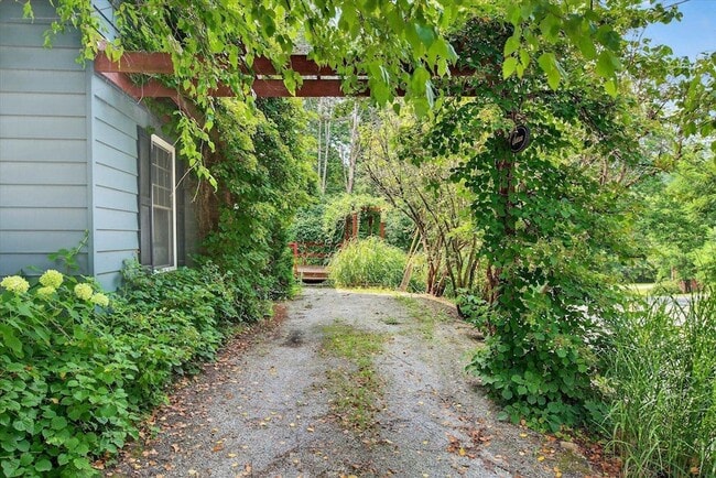 Photo - 485 Brook Rd Unidad 3