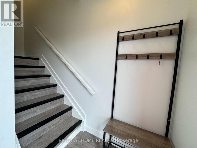 Photo - 133 HighRiver Trl