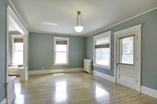 Photo - 3829 Pillsbury Ave S Unidad #2