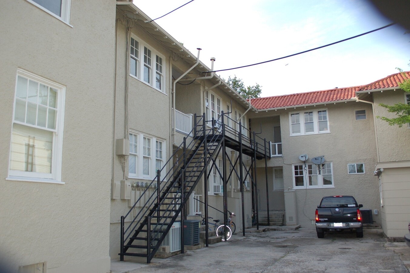 Photo - 800 N Olympia St