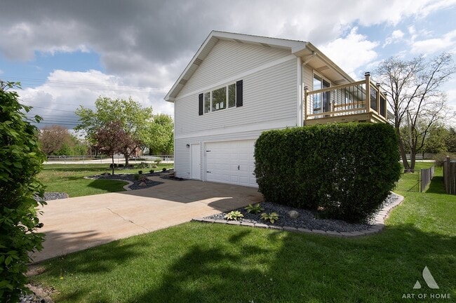Photo - 1170 McCarthy Rd