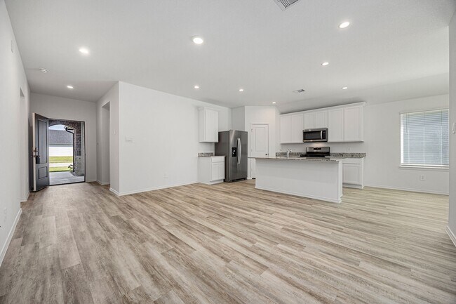 Photo - 31019 Delamere Turn Trial