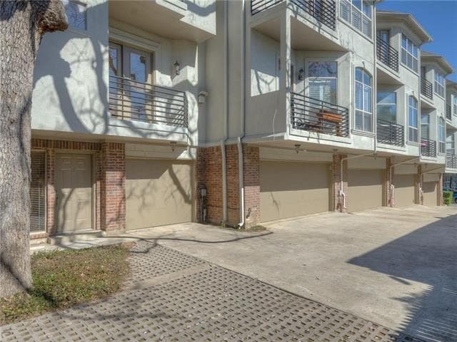 Building Photo - 4051 Travis St Unit E Rental