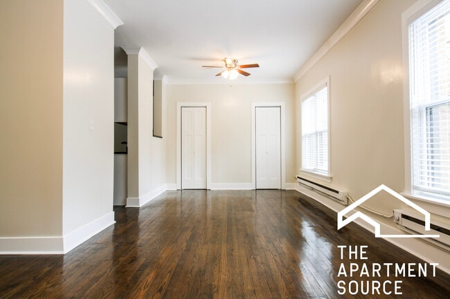 Building Photo - 732 W Roscoe St Unit 1S