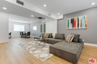 Photo - 4637 Laurel Canyon Blvd