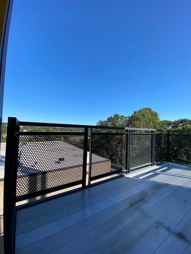 Photo - Bayview West Apartments