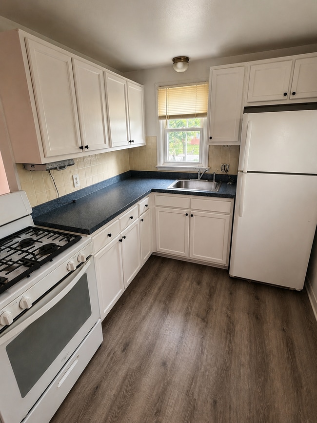Photo - 864 Highland Ave