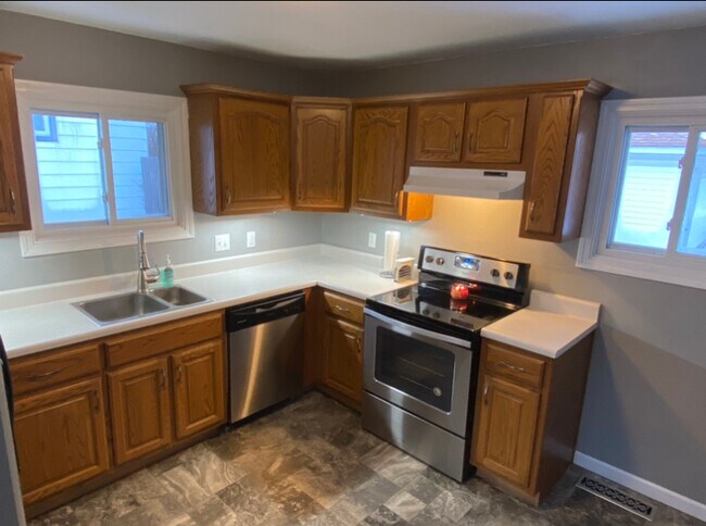 Photo - 93 Isabella Dr