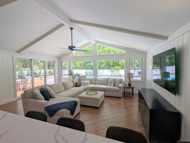 Photo - 43 Scotts Landing Rd